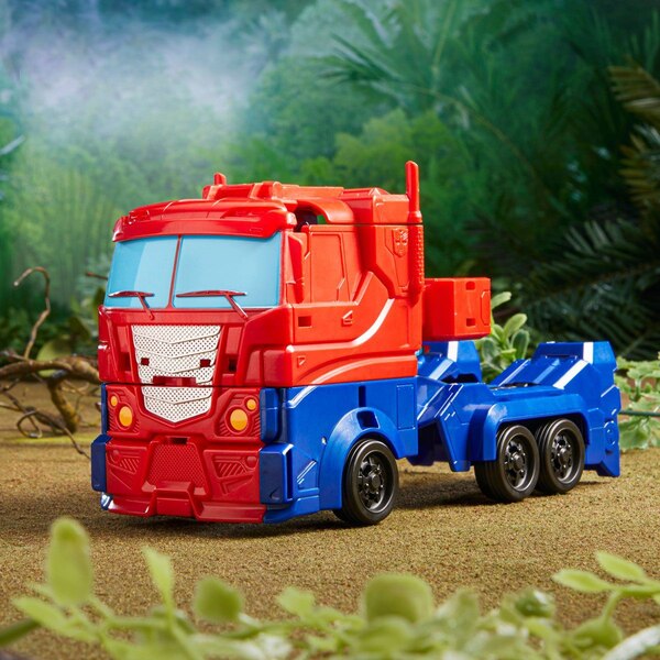 Image Of Optimus Prime Titan Changer From Transformers Rise Of The Beasts  (23 of 24)